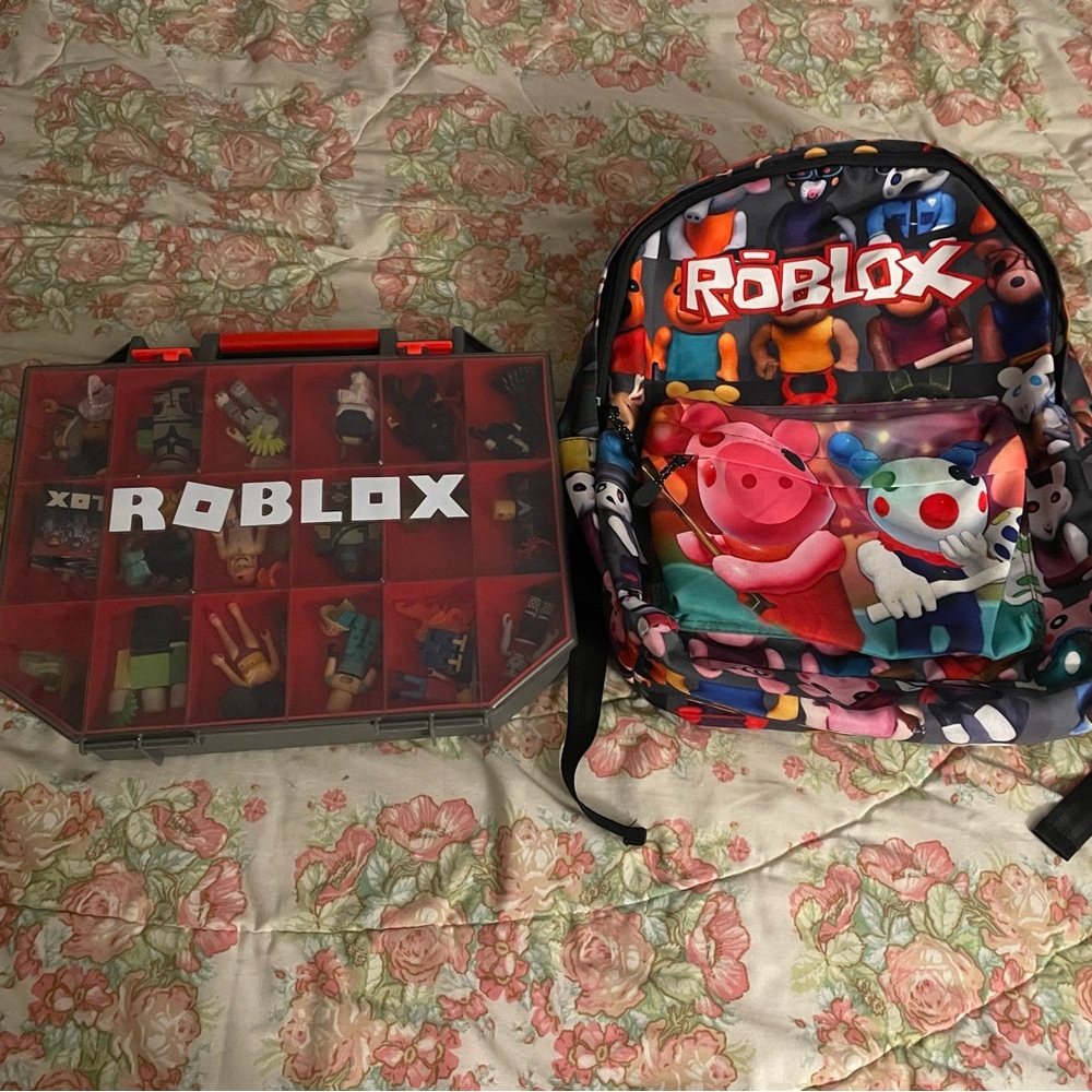 Roblox Backpack and Roblox Figures W/ Collector Case